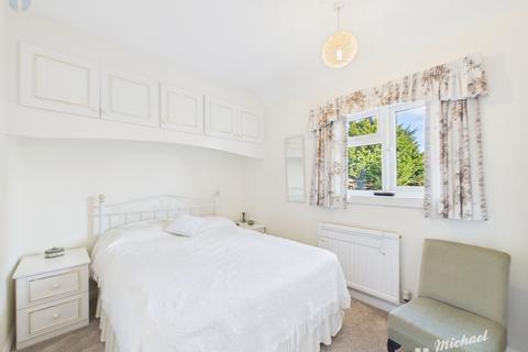 3 bedroom semi-detached house for sale, Elm Green, Aylesbury