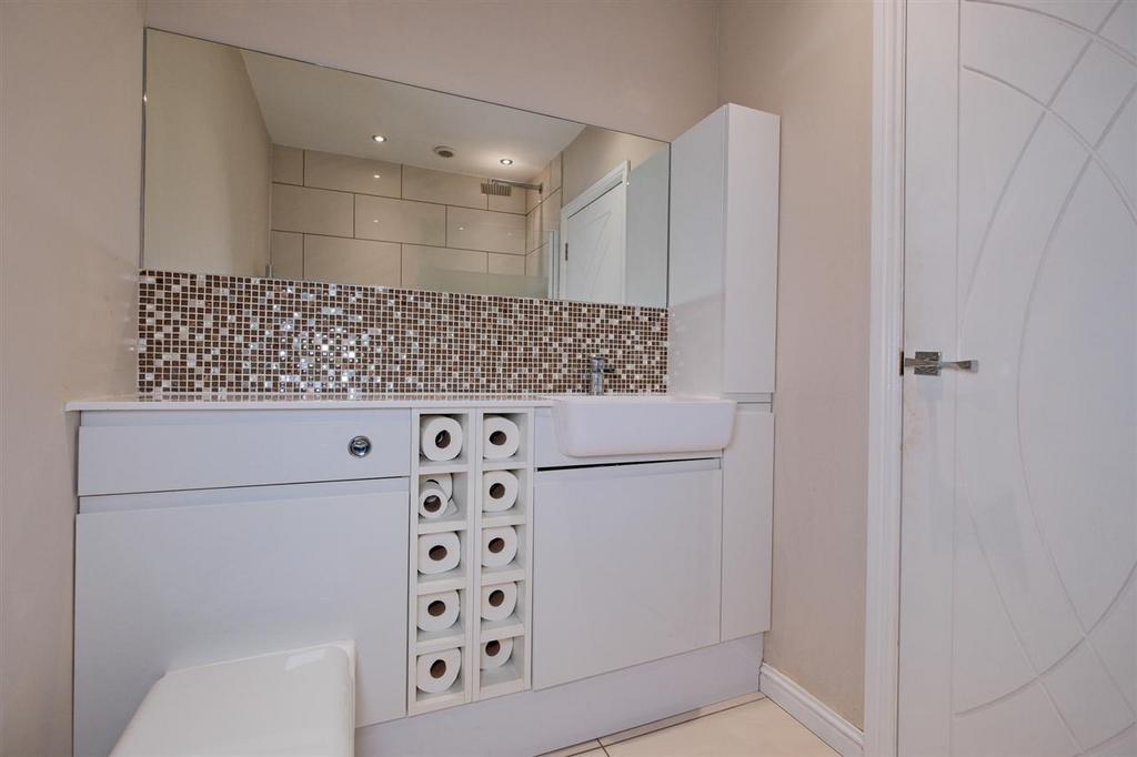Ensuite