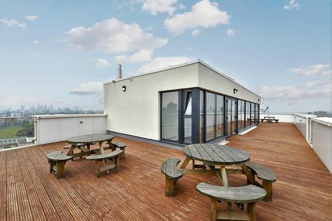 2 bedroom apartment to rent, Parkview Apartments, London, E14