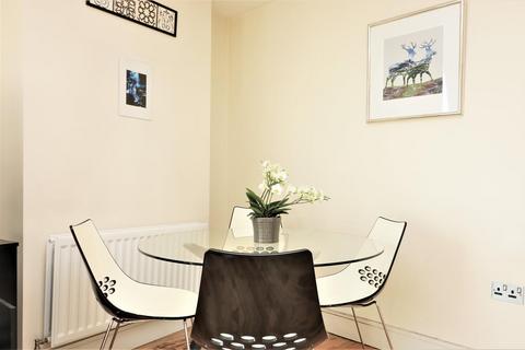 2 bedroom apartment to rent, Parkview Apartments, London, E14
