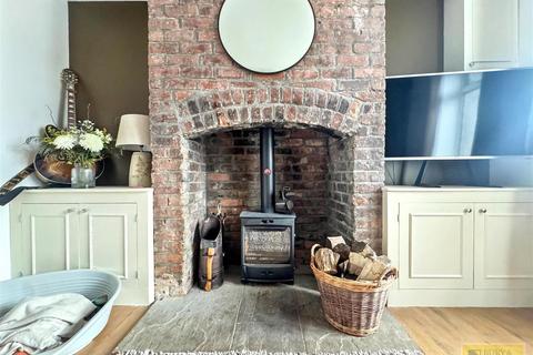 2 bedroom end of terrace house for sale, New Street, Peak Dale, Nr Buxton