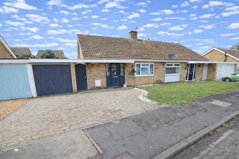 2 bedroom semi-detached bungalow for sale, Haddon Close, Rushden NN10