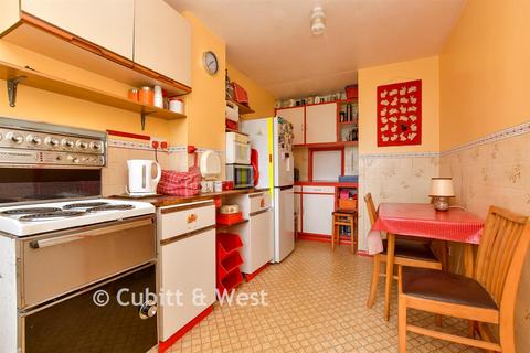 2 bedroom semi-detached house for sale, Ryelands Close, Caterham CR3