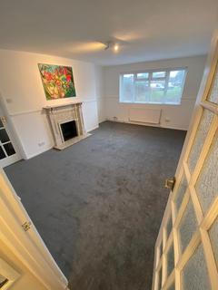 2 bedroom ground floor flat for sale, Rowland Way, Ashford, TW15