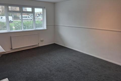 2 bedroom ground floor flat for sale, Rowland Way, Ashford, TW15