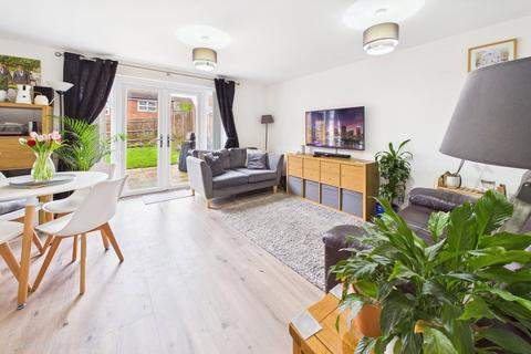 undefined, Great Crescent, Newbury, Berkshire, RG14