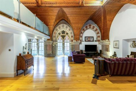 2 bedroom duplex for sale, Victory Road, London, E11