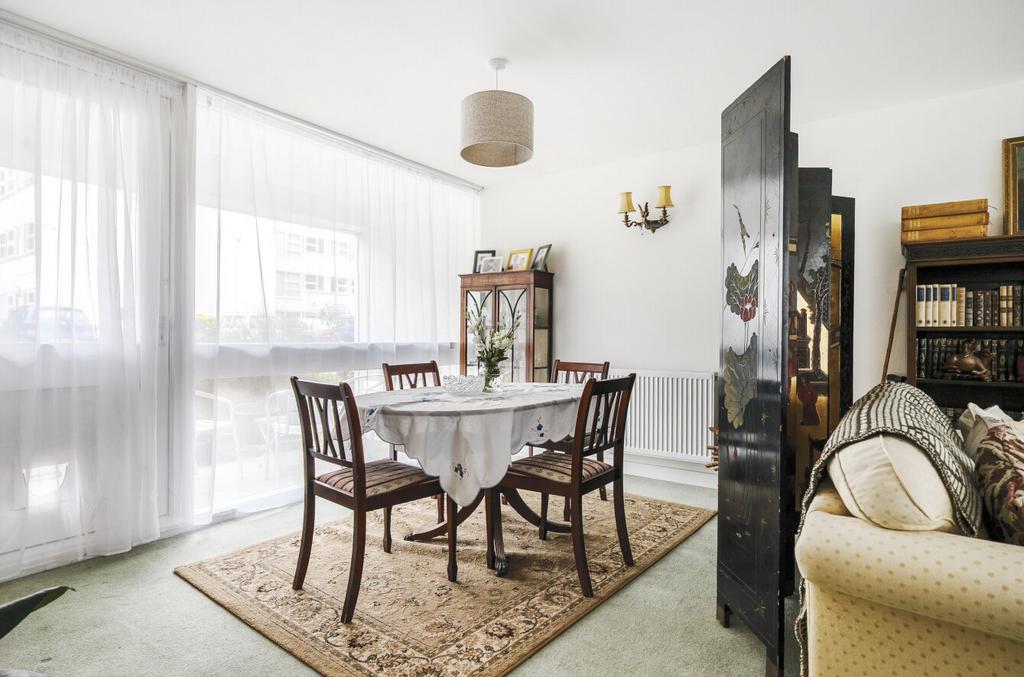 Living/Dining Room