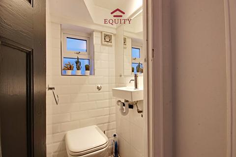 undefined, Hill Crest, Potters Bar, Hertfordshire, EN6
