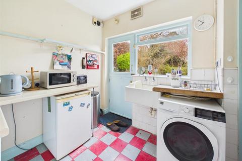 3 bedroom detached house for sale, Fairdene Road, Coulsdon CR5