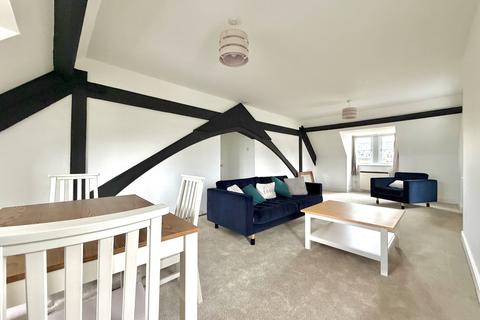 3 bedroom flat for sale, Keele Close, Watford, WD24