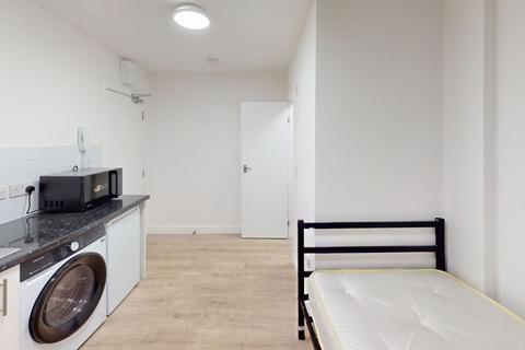 undefined, Runnymede Crescent, London, SW16