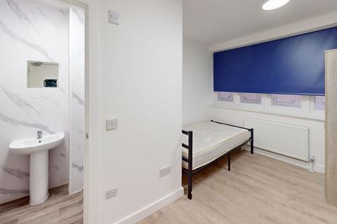 undefined, Runnymede Crescent, London, SW16