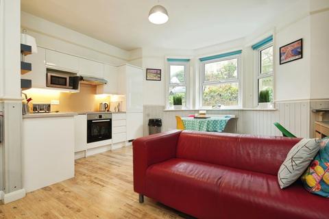 Second Avenue, Hove, BN3