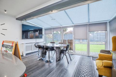 5 bedroom bungalow for sale, Chicago Avenue, Gillingham, Kent, ME7