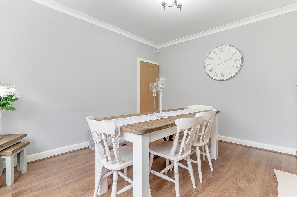 Dining Room - B.jpg