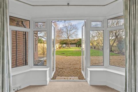 5 bedroom detached house for sale, King Edward Avenue, Aylesbury HP21