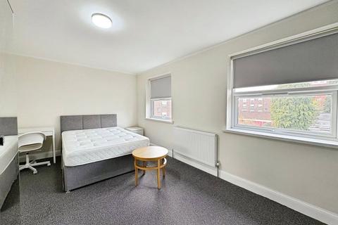undefined, Fairview Avenue, Woking, Surrey, GU22