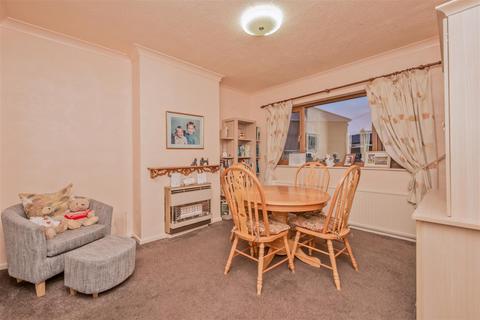 3 bedroom semi-detached house for sale, Scatcherd Lane, Morley, Leeds