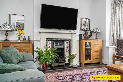 undefined, Cheyne Walk, London