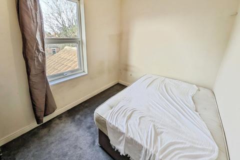 undefined, 12 Latham Road, Earlsdon, Coventry, West Midlands CV5 6HR