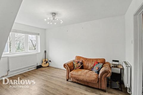 undefined, Ynys Hir, Pontypridd