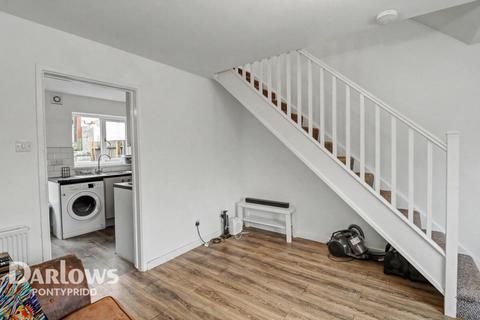 undefined, Ynys Hir, Pontypridd