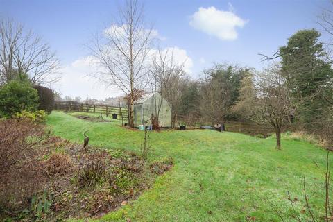 5 bedroom detached house for sale, Halstead Drive, Menston LS29