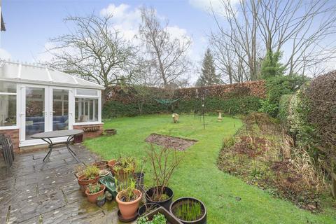 5 bedroom detached house for sale, Halstead Drive, Menston LS29