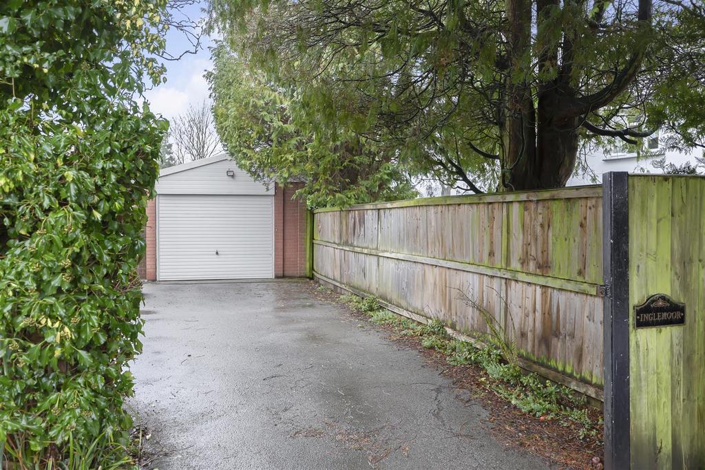 Driveway & Garage