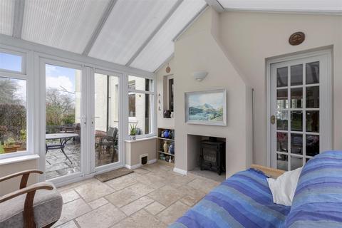 5 bedroom detached house for sale, Halstead Drive, Menston LS29