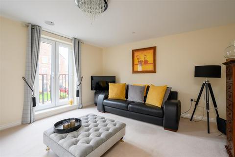 5 bedroom townhouse for sale, Chancellor Grove, Dringhouses, York, YO24 1UQ