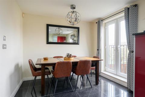 5 bedroom townhouse for sale, Chancellor Grove, Dringhouses, York, YO24 1UQ