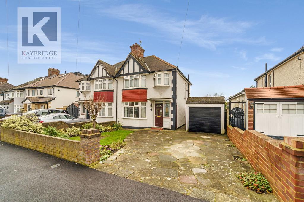 Walsingham Gardens, Epsom - KT19 0 LT