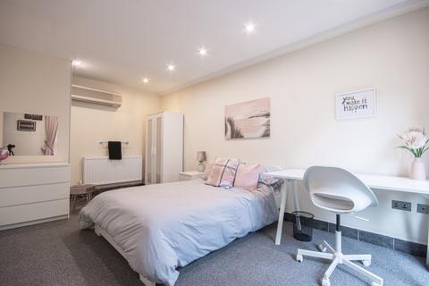 1 bedroom in a house share to rent, Derby Road, Beeston, Nottingham, Nottinghamshire, NG9