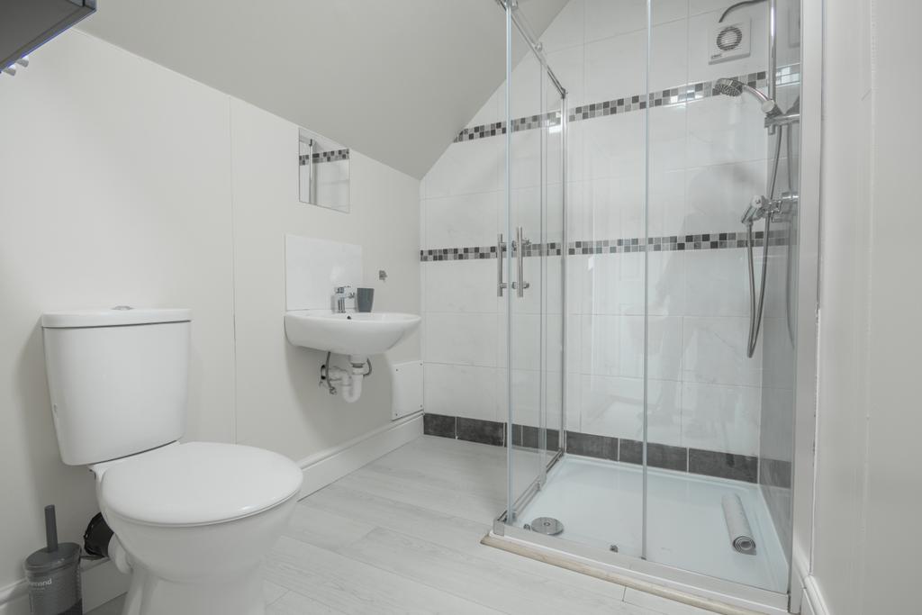 HMO 3 bed edited-09