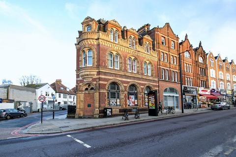 2 bedroom flat to rent, London Road, Norbury, LONDON, SW16