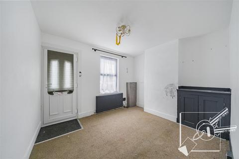 2 bedroom house for sale, Church Road, Swanscombe