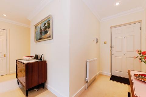 2 bedroom flat for sale, Carrington Place, Esher Park Avenue, Esher, Surrey, KT10