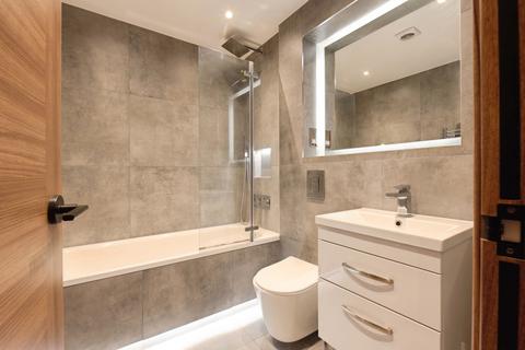 1 bedroom flat for sale, Bridge Street, Leatherhead, Surrey, KT22