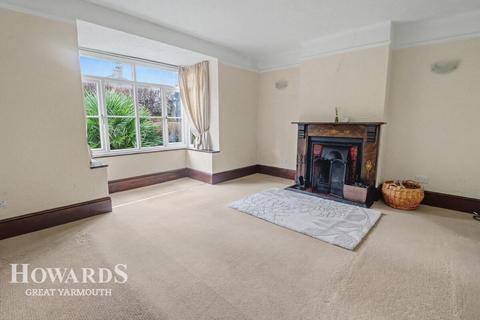 undefined, White Street, Martham