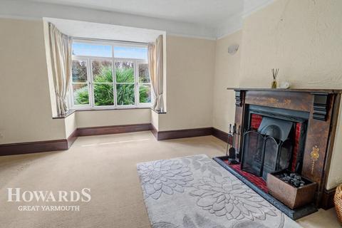 undefined, White Street, Martham