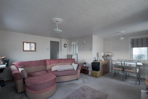 3 bedroom chalet for sale, West Shore Park, Walney, Barrow-In-Furness