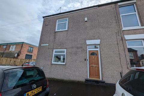 2 bedroom end of terrace house for sale, Sun Street, Darlington