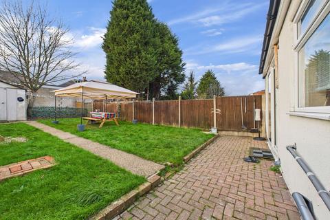 3 bedroom semi-detached house for sale, Leacroft Road, Nottingham