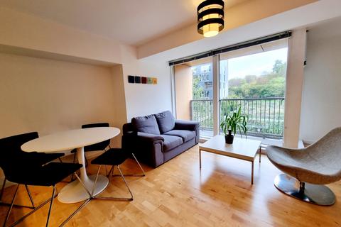 The Avenue, Leeds LS9