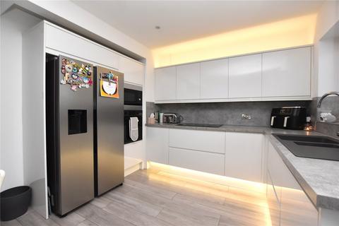 3 bedroom semi-detached house for sale, Newlands Avenue, Yeadon, Leeds, West Yorkshire