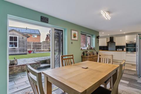 4 bedroom semi-detached house for sale, Sunnybank, St Neots PE19