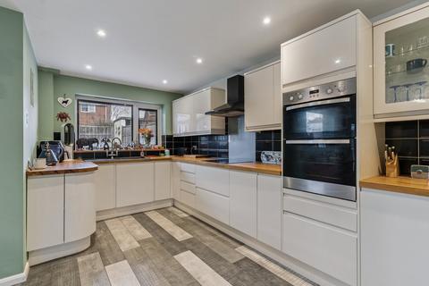 4 bedroom semi-detached house for sale, Sunnybank, St Neots PE19