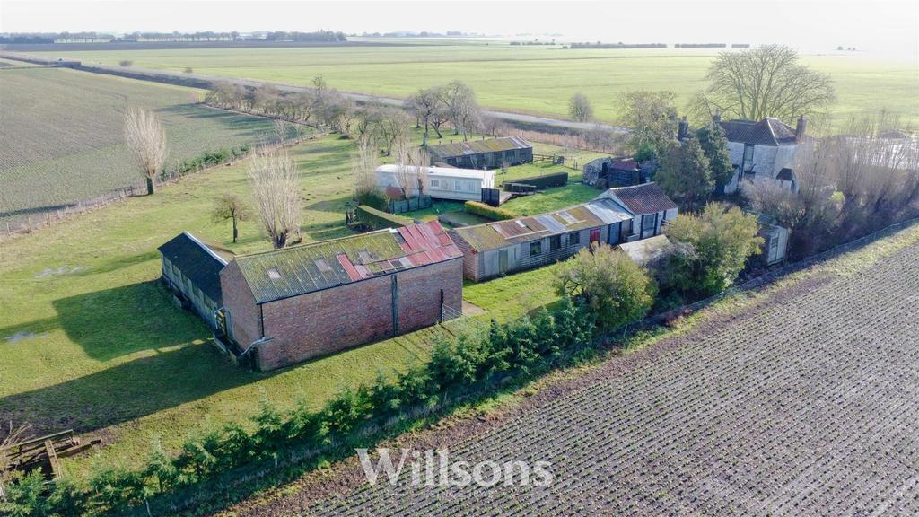 Extended Range of Outbuildings